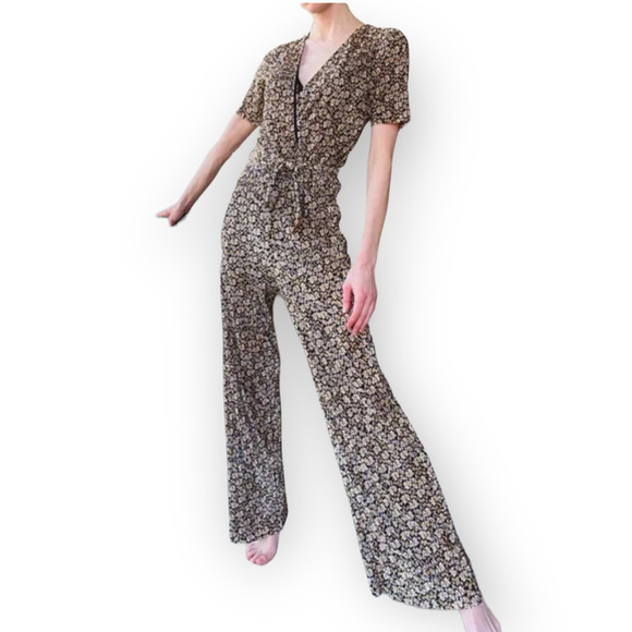 Zara Pants - Zara Floral Belted Jumpsuit Bloggers Favorite Size Medium